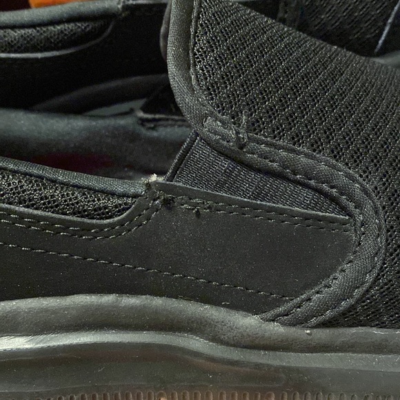 Skechers Slip Resistant Black Shoes - Picture 6 of 7